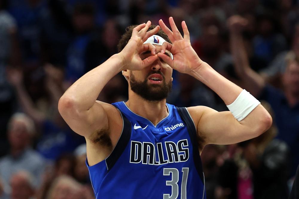 巴萨锁定潜 巴萨锁定潜