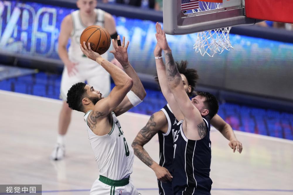 A中占据更 A中占据更